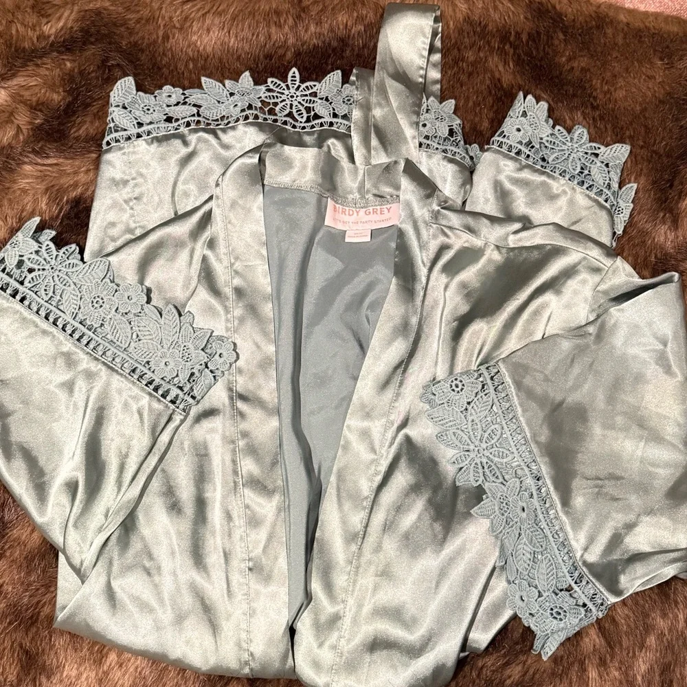 Birdy Grey Claudine Lace Robe - Picture 5 of 5